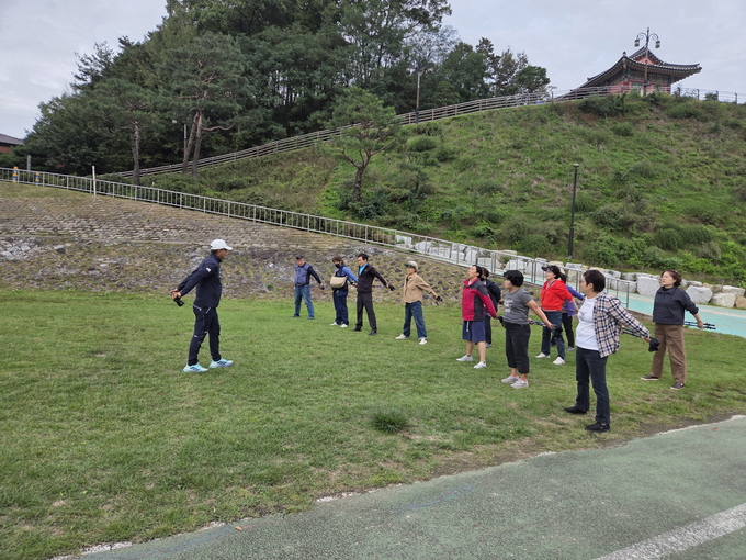 ▲ 영주시보건소는 오는 11월 1일부터 15일까지 15일간 모바일 앱 ‘워크온(WalkOn)’을 활용한 ‘11월 걷기 챌린지’를 진행한다(자료사진)