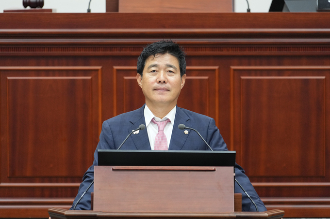 ▲ 경주시의회 최영기 의원이 24일 열린 제293회 임시회 제2차 본회의에서 5분 자유발언을 하고 있다.