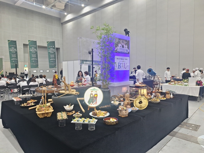 ▲ 대경대학교 호텔조리학부 K-푸드조리전공 학생들이 ‘제12회 월드셰프 컬리너리컵 코리아 국제요리경연대회’ 등 권위 있는 국제 요리 무대에서 한국 미식의 위상을 드높였다. 대경대.