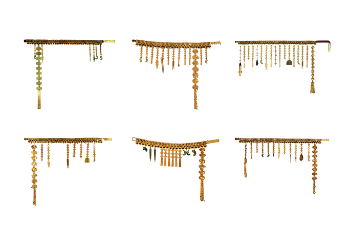 ▲ 신라 금허리띠 6점 모음. 왼쪽 위부터 시계방향으로 황남대총 남분 금허리띠, 황남대총 북분 금 허리띠, 금관총 금허리띠, 천마총 금허리띠, 금령총 금허리띠, 서봉총 금허리띠. 국립경주박물관