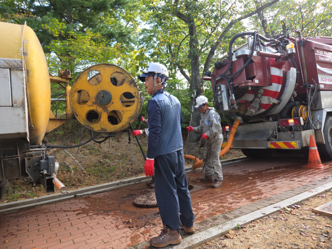 ▲ 경주시가 2025 APEC 정상회의를 앞두고 국내외 방문객 증가에 대비해 지난달 22일부터 10월 17일까지 보문관광단지 일원을 중심으로 하수관로 준설공사를 추진하고 있다. 경주시