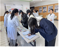 ▲ 안동과학대 간호학과는 지난 10월 29일 재학생과 지역주민이 함께 참여하는 저출산 극복 및 임산부 보호 캠페인을 진행했다.