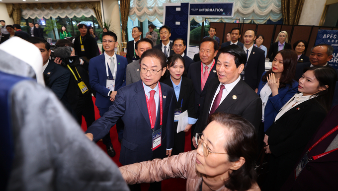 ▲ 이철우 경북지사가 경북도 새마을세계화 20주년을 기념한 베트남 정상과 만남의 날 행사를 가지고 있다. 경북도 제공.