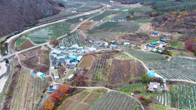 ▲ 2026년 과실전문생산단지 기반조성 공모사업에 선정된 청송군 부남면 양숙1리 일대 모습.