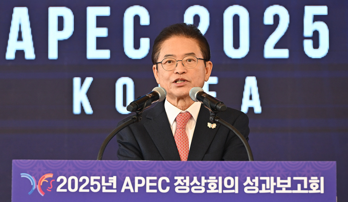 ▲ 5일 국립경주박물관 천년미소관에서 열린 ‘2025년 APEC 정상회의 성과 보고회’에서 이철우 경북도지사가 발언하고 있다.