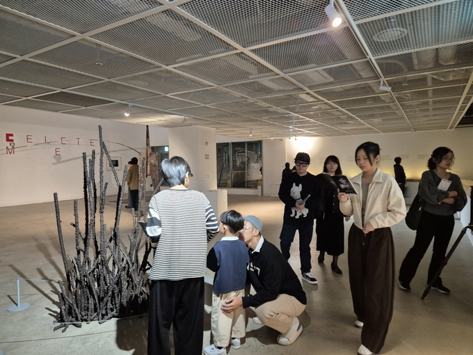 ▲ 11월 20일까지 전시 연장 운영 예정인 1.3 전시실.