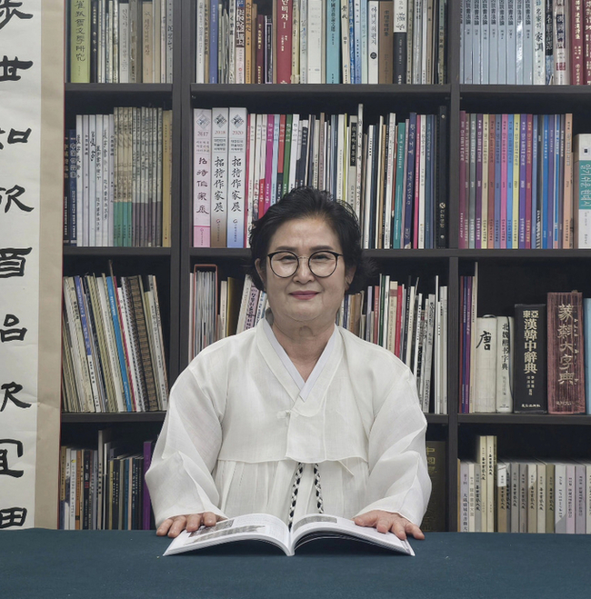 ▲ 운담 이복연 작가