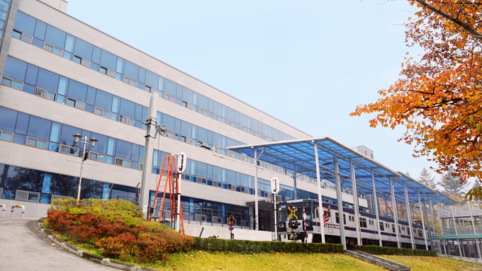 ▲ 경북전문대학교  공학1관