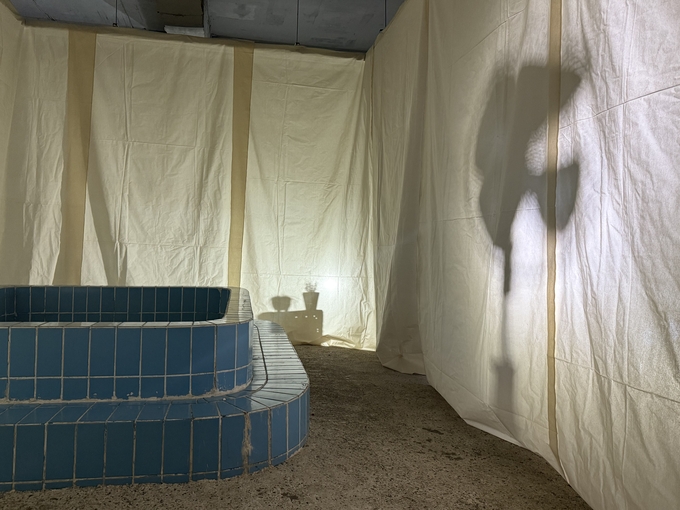 ▲ 최민경 작가가 경북 의성군 안계미술관에서 열린 ‘빈집 일기’ 전시에 선보인 설치작품. 안계미술관