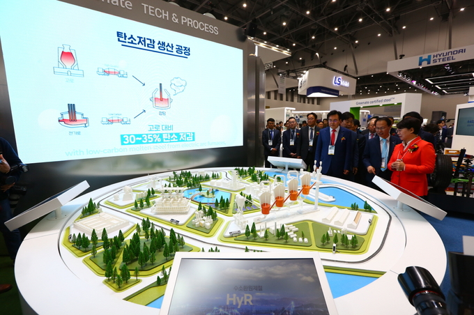 ▲ 지난 2023년 개최된 국제철강 및 비철금속산업전 행사장 전경. 엑스코 제공