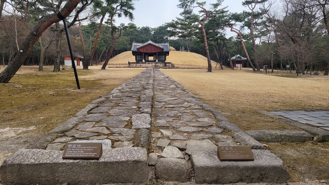 ▲ 향로와 어로