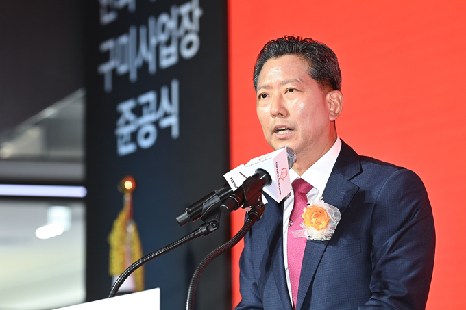 ▲ 25일 구미국가1산단에서 한화시스템 구미사업장 준공식이 열렸다. 김장호 구미시장이 축사를 하고 있다. 이봉한 기자